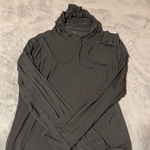 Long sleeve hoodie tee. Size xl